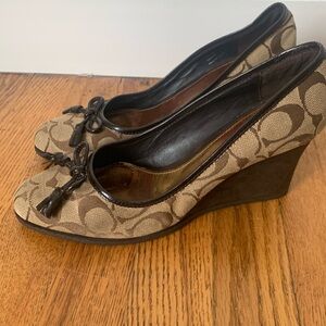 Coach Women's Brown Signature large C  Logo Irene Wedge Heel Size 8.5B